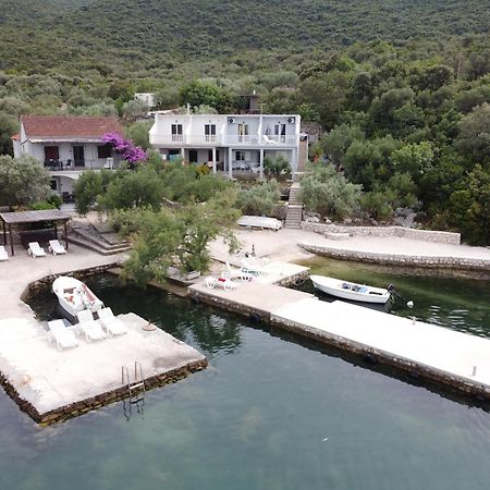Apartments By The Sea Zuronja, Peljesac - 10137 Brijesta Экстерьер фото